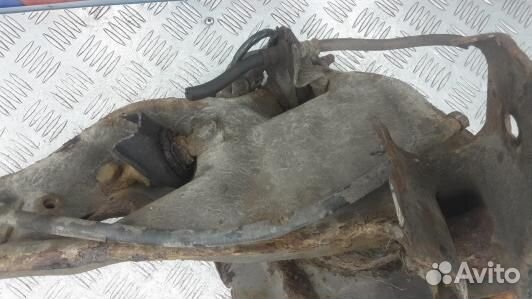 Ступица задняя правая mitsubishi carisma (KSE03NY0