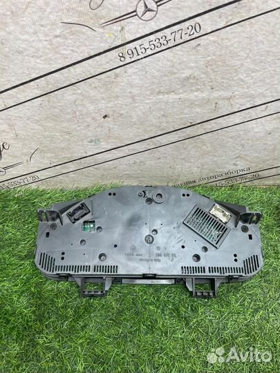 Панель приборов Sprinter