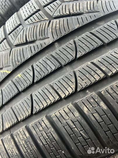 Pirelli Winter Sottozero 240 Serie II 285/35 R20