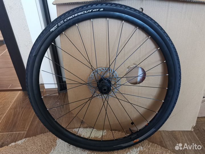 Колеса в сборе (вилсет) с Giant Revolt 2