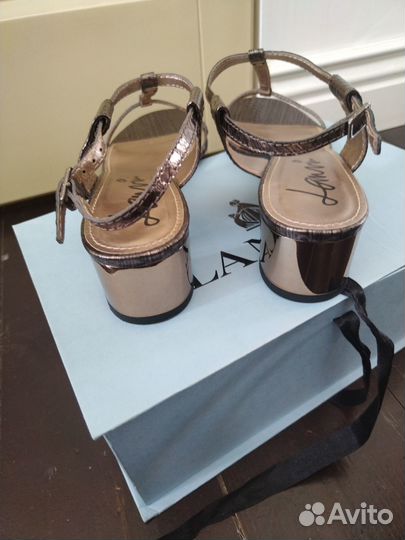 Продам женские туфли Lanvin