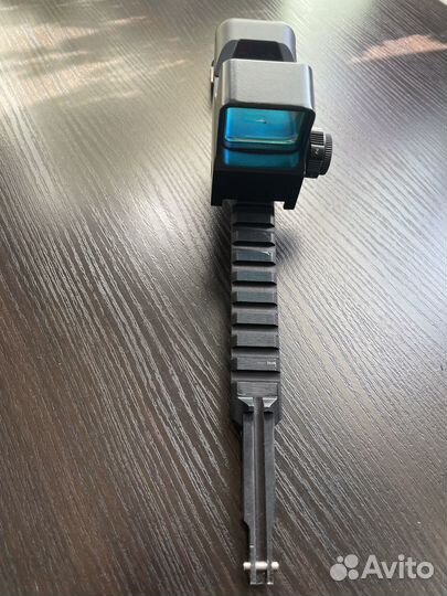 Планка Weawer с коллиматорным прицелом Sightmark