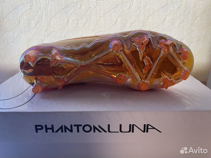 Детские футбольные бутсы