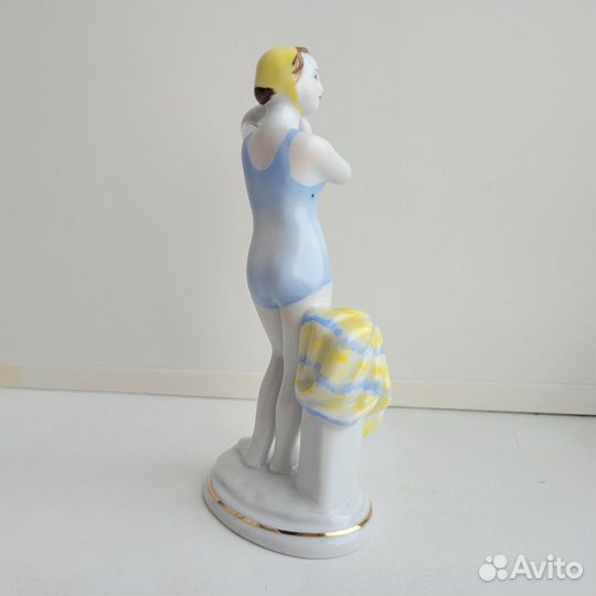 Статуэтка юная купальщица. пловчиха. лфз,1960-е