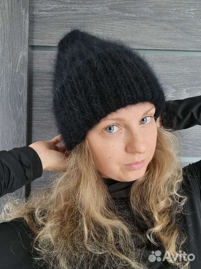 Шапка женская вязаная