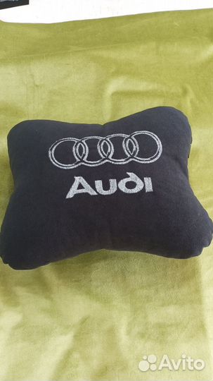 Автомобильная подушка на подголовник