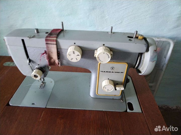 Швейная машина Подольск 142