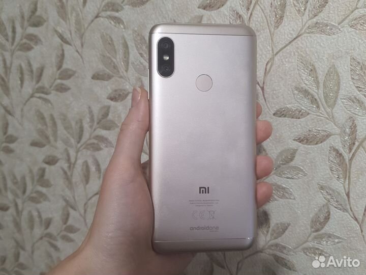 Xiaomi Mi A2 Lite Android One, 3/32 ГБ
