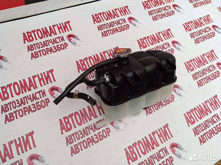 Расширительный бачок Инфинити QX80 Z62