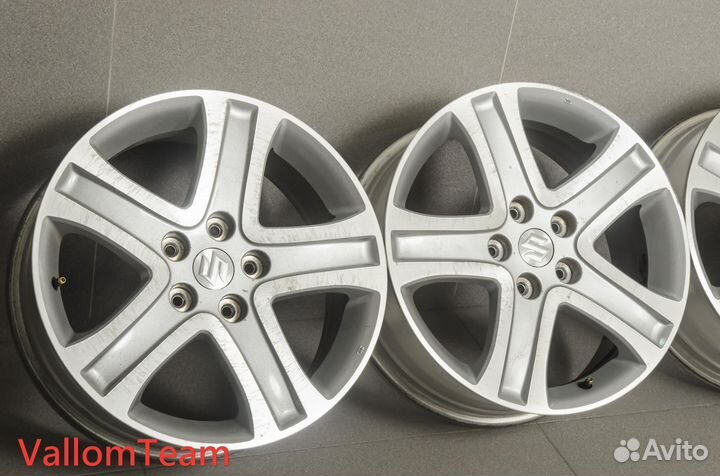 Лот UP28921767 Оригинальные 17-е диски suzuki