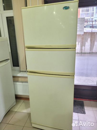 Холодильник goldstar 177см