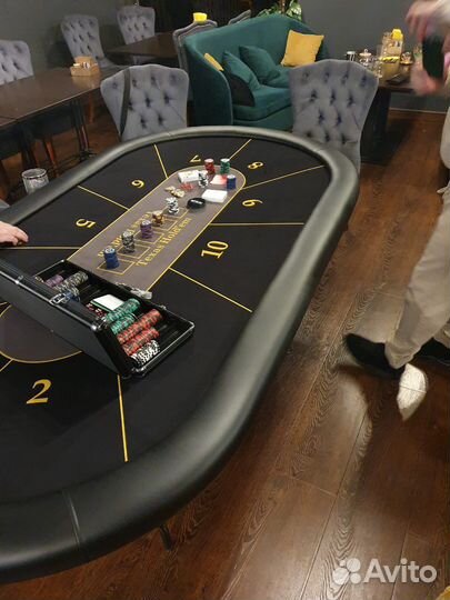 Стол игральный,для покера