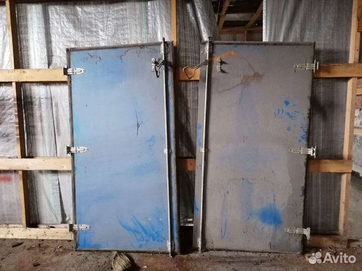 Задняя дверь на прицеп