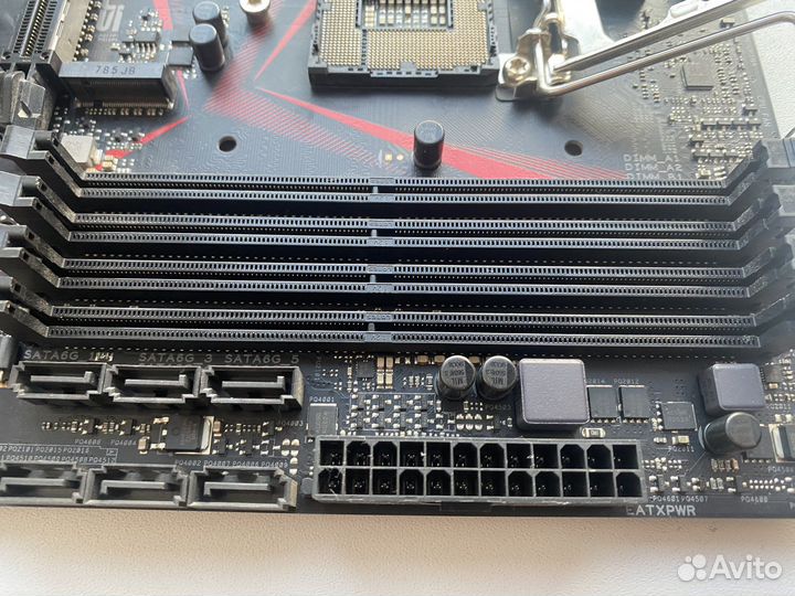 Материнская плата asus ROG strix B250G-gaming
