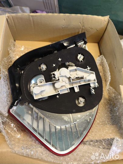 Фонарь bmw задний правый новый 63217181298