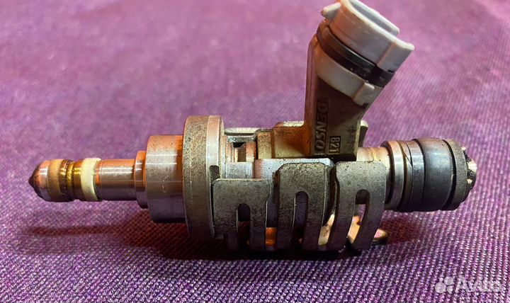 Форсунка топливная инжекторная Lexus ls460