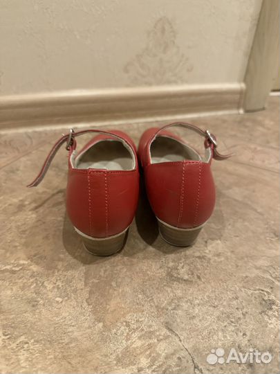 Туфли для хореографии и народных танцев красные