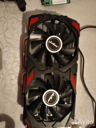 Материнская плата с процессором и памятью