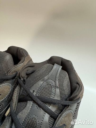 Adidas Yeezy Boost 500