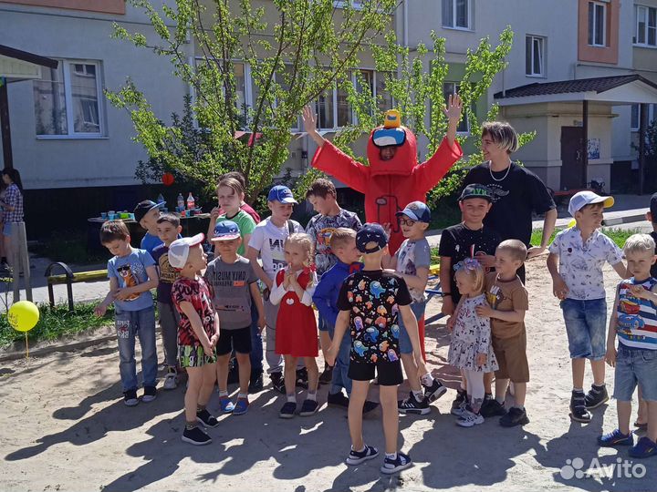 Реквизит и костюмы для аниматора