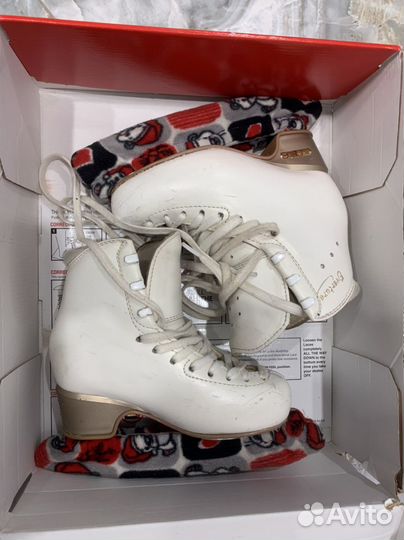 Фигурные коньки edea overture 200