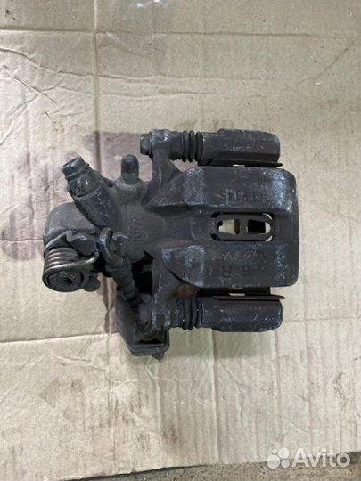 Задний левый правый суппорт Honda Civic 4D