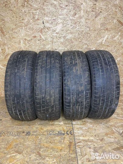 Accelera Iota ST68 215/60 R17