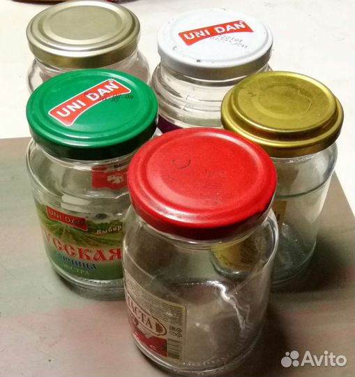 Банки,стеклянные, с крышками.доставлю беспл