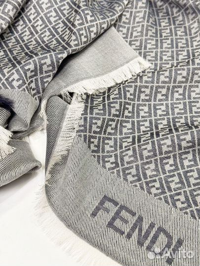 Платок шаль Fendi