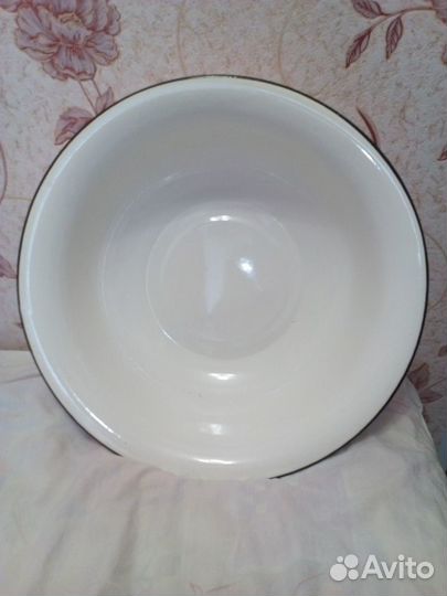 Таз эмалированный