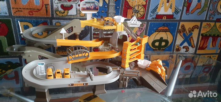 Горка парковка Стройка