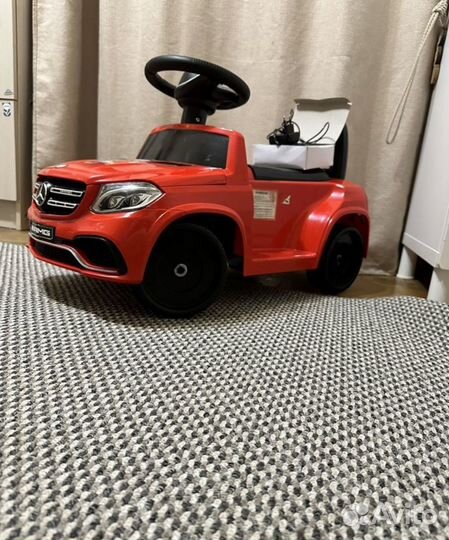 Электромобиль на пульте управления