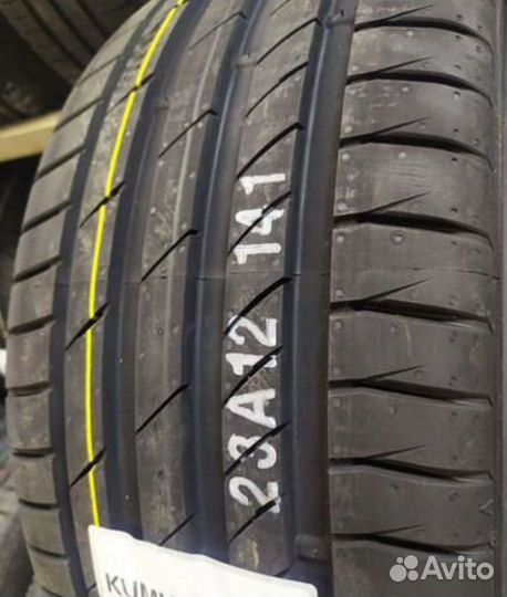 Kumho Ecsta PS71 205/65 R16