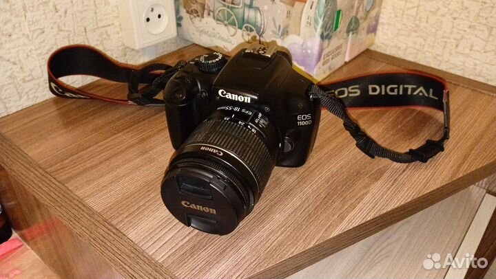 Зеркальный фотоаппарат canon EOS 1100d