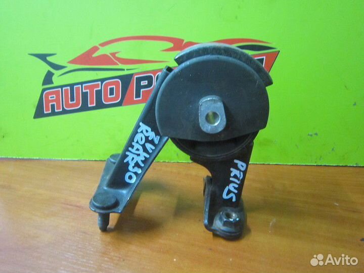 Подушка двигателя toyota ZVW30 prius