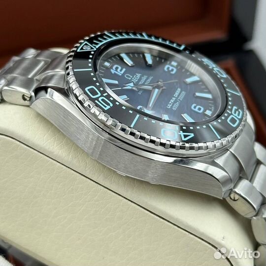 Часы Omega Seamaster Ultra Deep