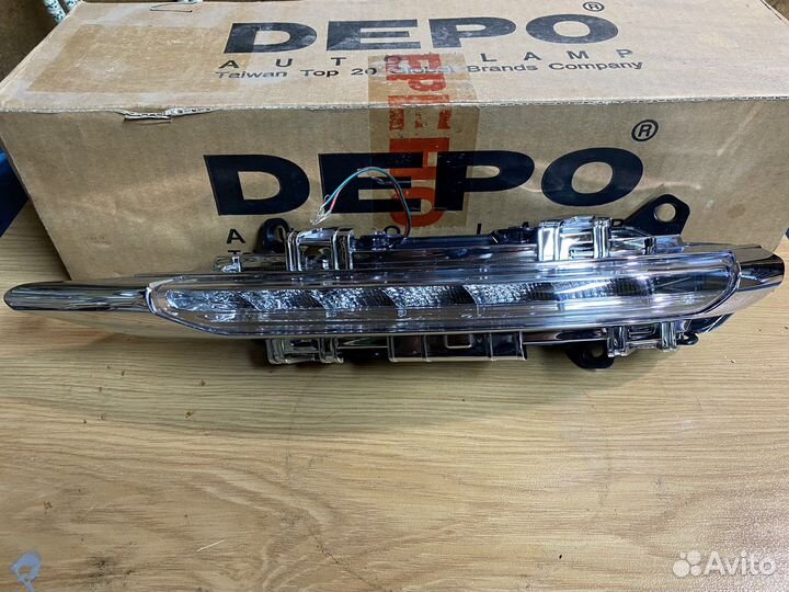 Дневной ходовой огонь MB C Clas