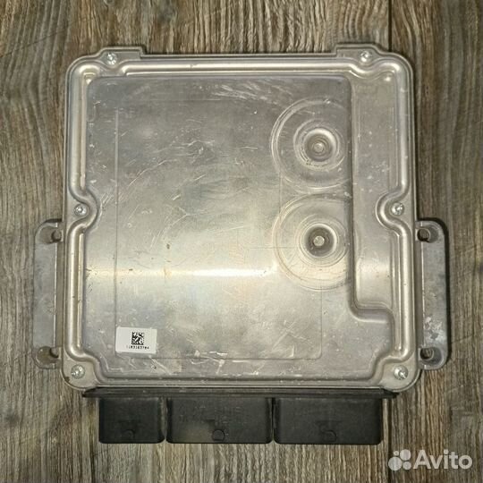 Электронный блок управления Renault Master 2.3 DCI