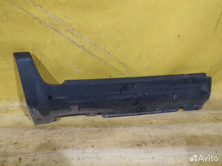 Накладка порога задняя правая Kia Sportage 2 04-10