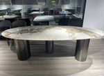 Большой обеденный стол из керамогранита