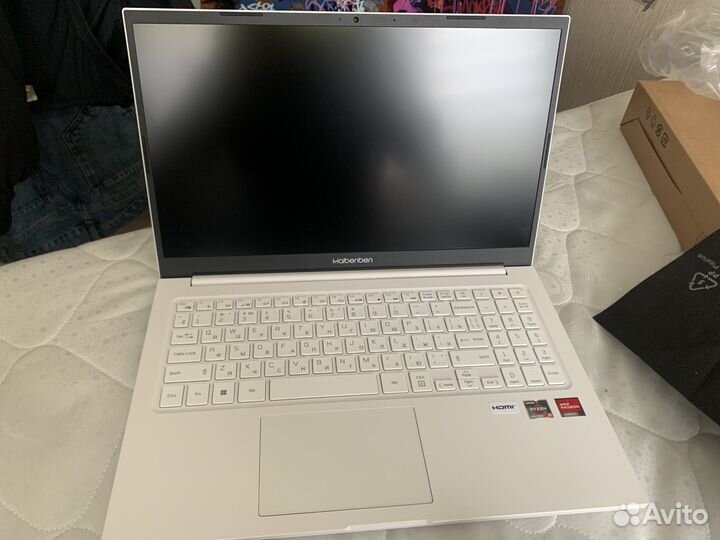 Ноутбук maibenben-PC M555