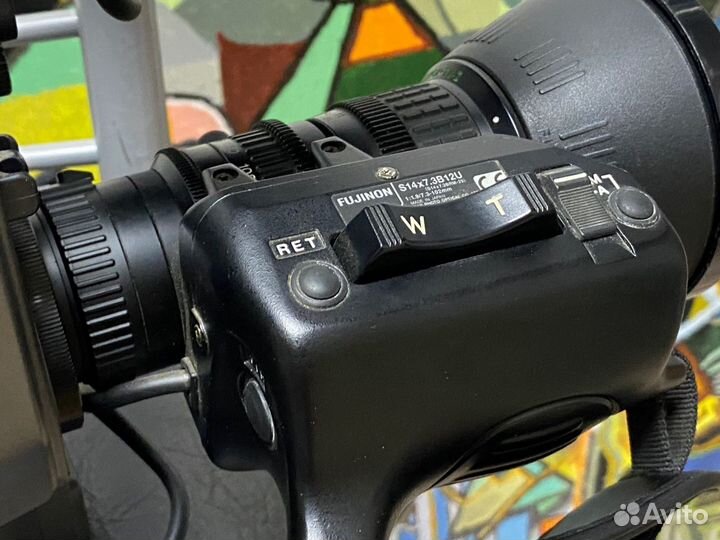 Видеокамера JVC GY-DV 500