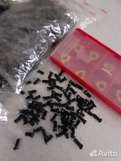 Винт крепления напайки