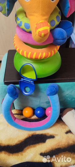 Пирамидка Слоник Tiny Love