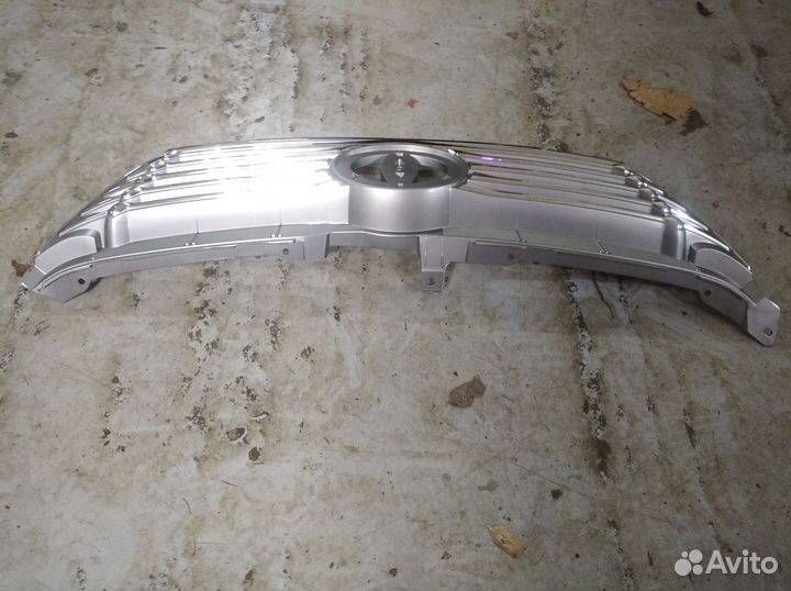 Решетка радиатора Toyota Camry 2011-2014