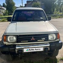 Mitsubishi Montero 3.5 AT, 1994, 400 000 км, с пробегом, цена 370 000 руб.