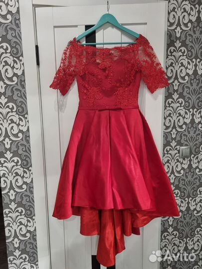 Вечернее платье 42 44 красное