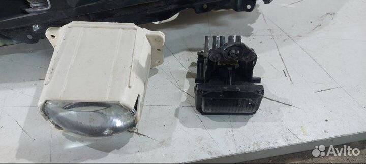 Фара левая Audi A8/S8