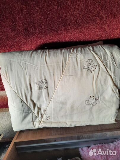 Одеяло с овечьей шерстью