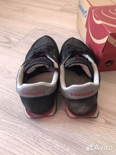 Кроссовки Saucony